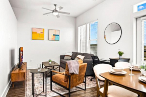 Luxurious New Unit 1Bd1Ba Pool Golf Sim